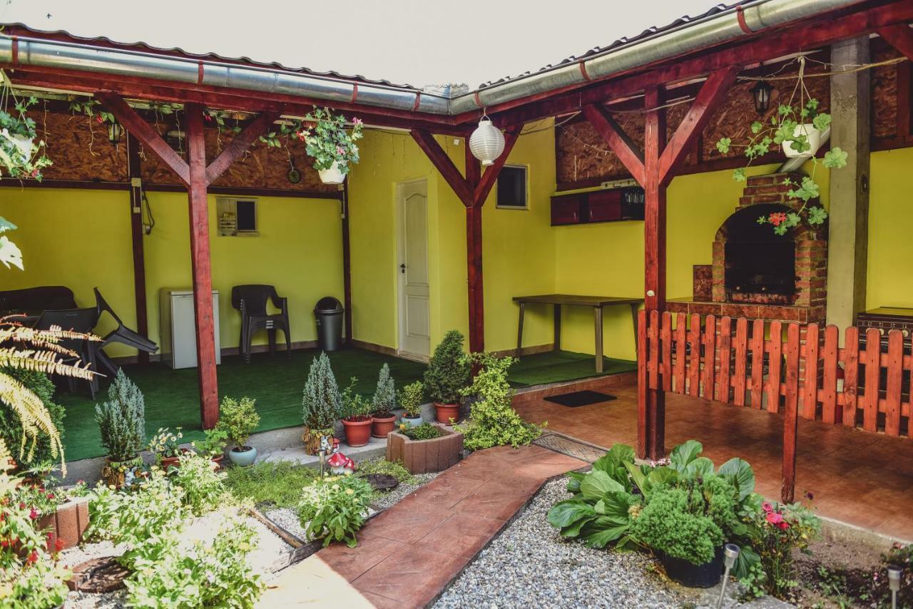 Vila Arjana Orşova المظهر الخارجي الصورة